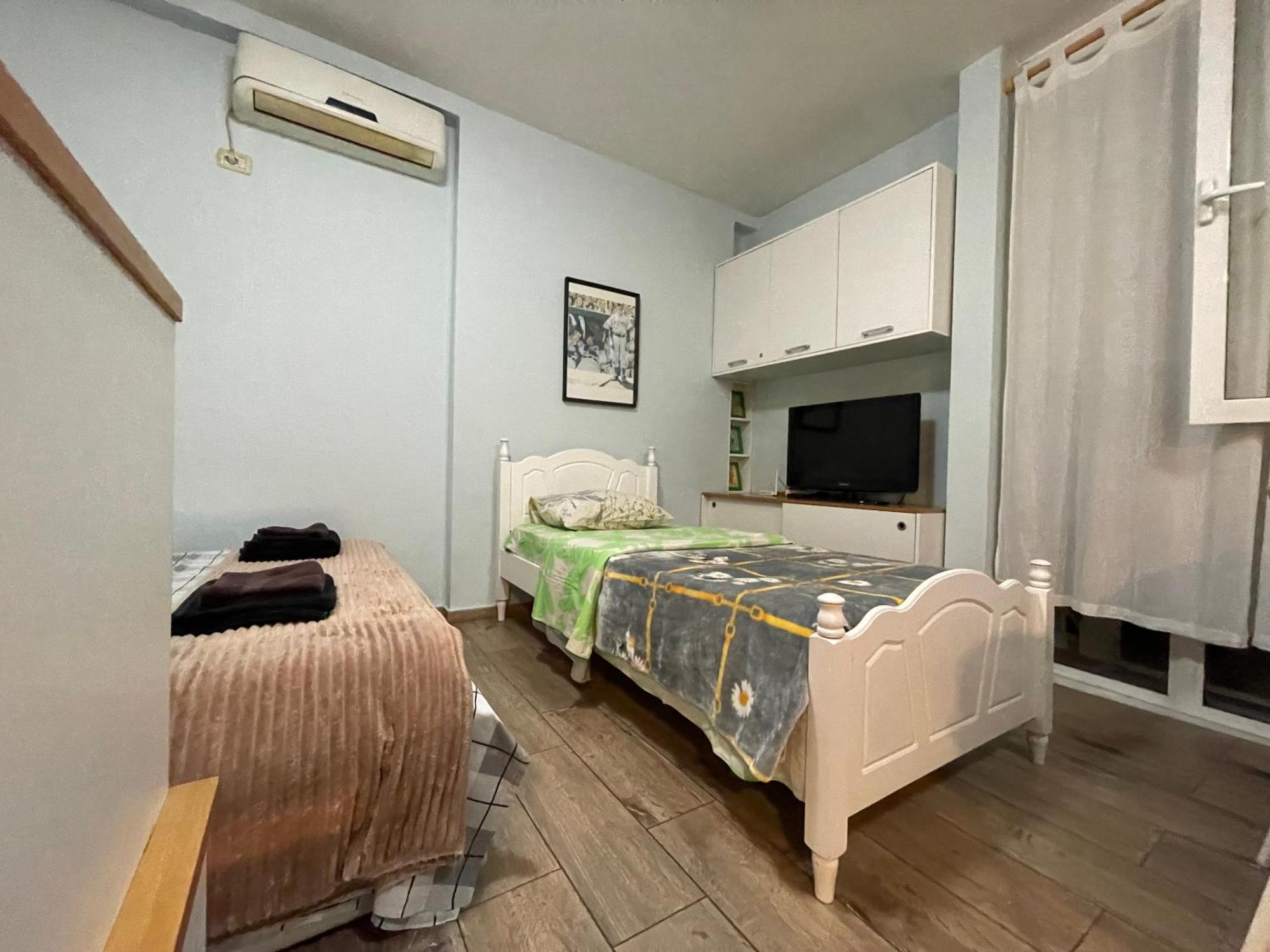 Enjoy Travel Cute Studio Apartment Тирана Экстерьер фото